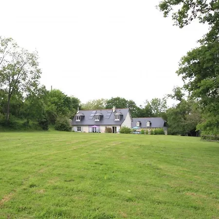 Le Mouly/grand Holiday home Miossens-Lanusse