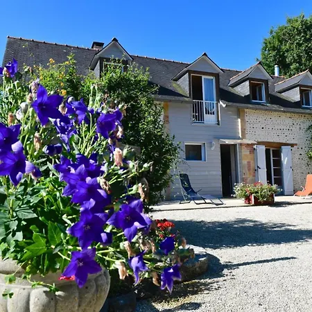 Le Mouly/grand Hébergement de vacances